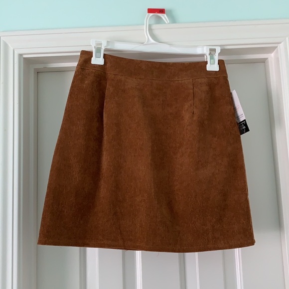 Everly Brown Button Up Skirt - Picture 2 of 5